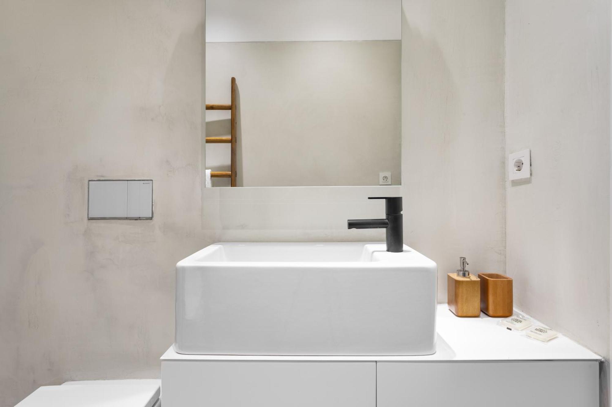 Joivy Exquisite Near Bica Elevator Appartement Lissabon